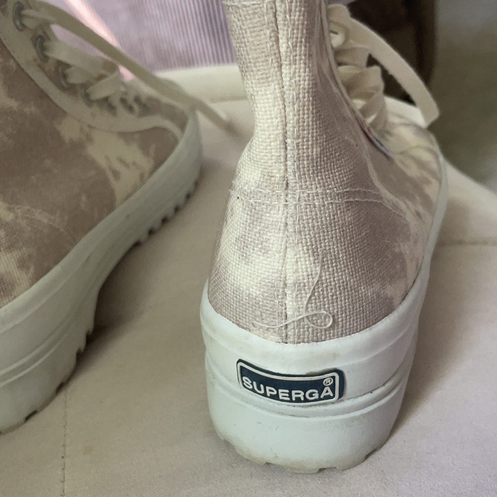 Supergas - Picture 2 of 4